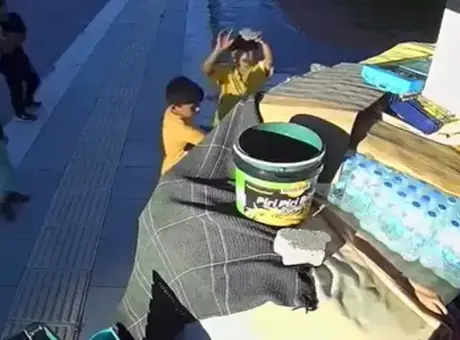 Belediye başkanını bile duygulandıran görüntü: Mayasında güzel ahlak var